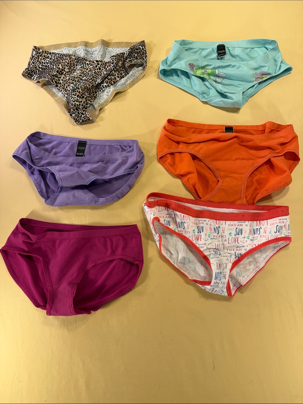 Six pair of Victoria’s Secret women’s briefs